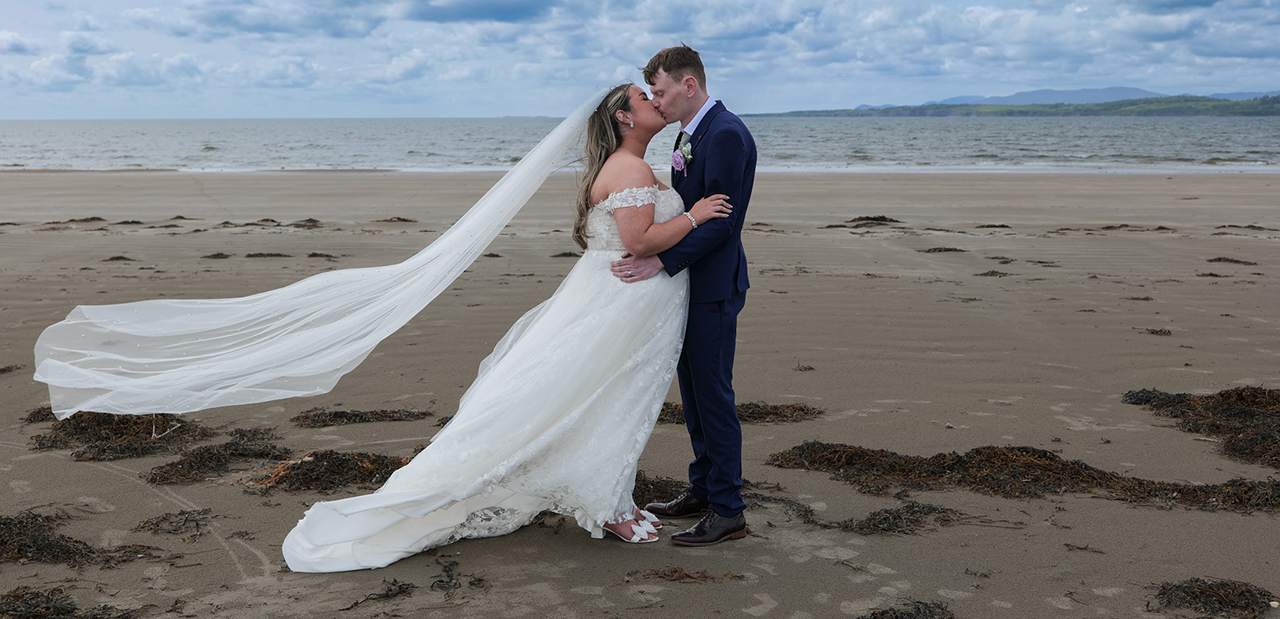 {TOWN} Wedding Photographer
